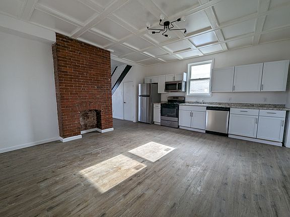 5th image of 1220 Hollywood St