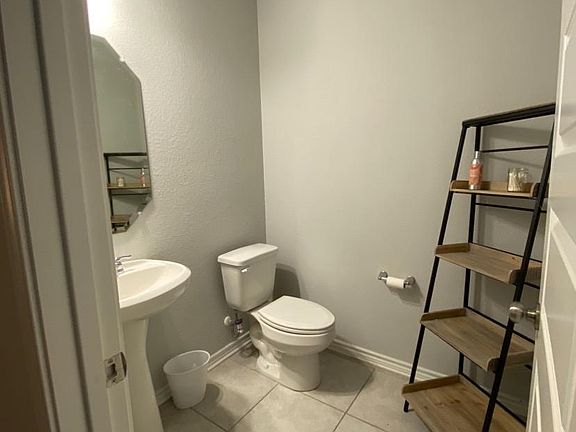 4th image of 1772 Yaupon Grove Ln