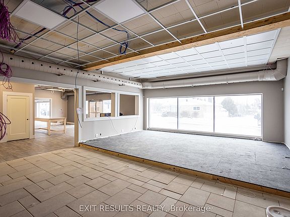 4th image of 1027 Notre Dame St