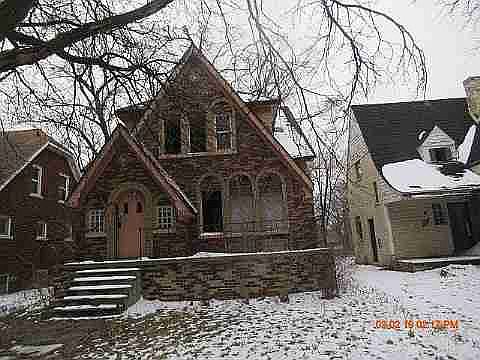 5243 Lakeview