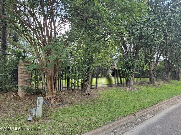2nd image of 6313 Cedarwood Dr