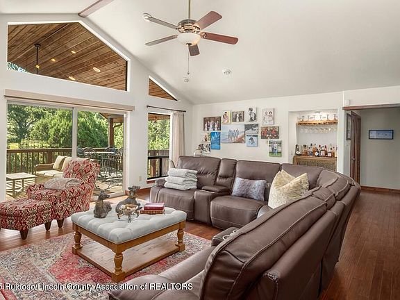 5th image of 109 Broadmoor Dr