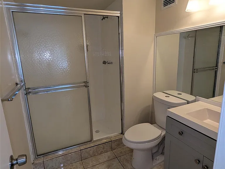 9800 N Hollybrook Lake Dr #9303 — Photo 17