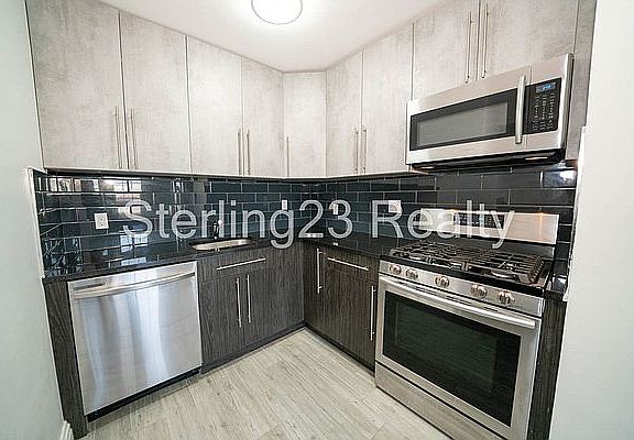 5th image of 3608 28th Ave #2