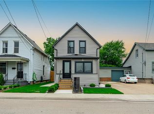 4471 1st Ave, Niagara Falls, ON L2E4G1