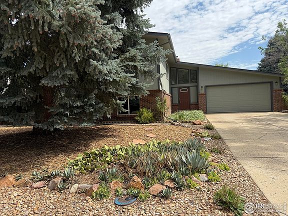 2nd image of 1289 Doric Dr