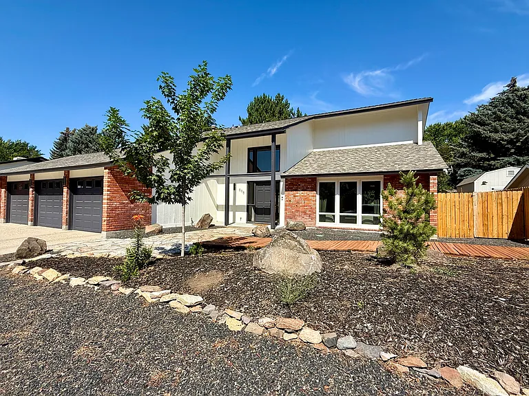 898 Pebble Beach Way — Photo 2