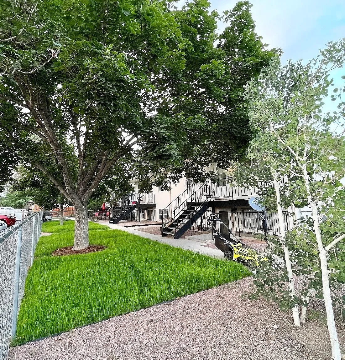 2 bed, 770 sqft, $1,100 — Photo 2