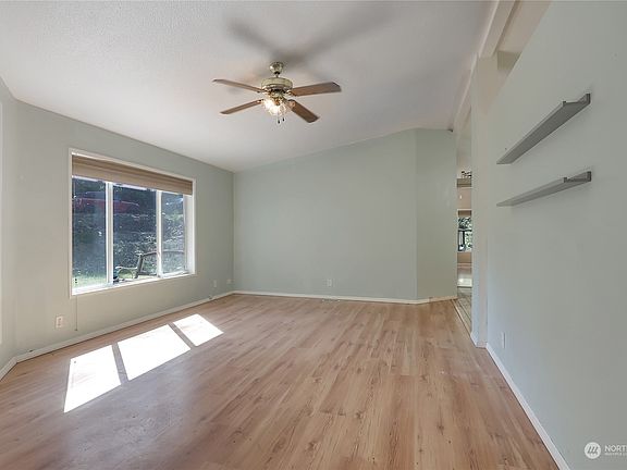 5th image of 11114 166th Avenue E