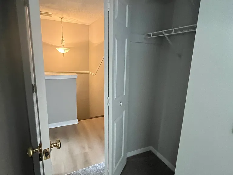 134 Luden Dr #B — Photo 3