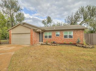 410 N Birch Ct, Jenks, OK 74037