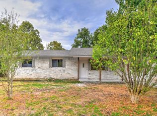 309 Booster St, Center Point, TX 78010