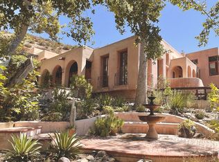 23407 Red Rock Rd, Topanga, CA 90290