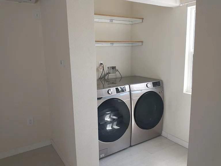 6817 Yolanda Ave — Photo 11