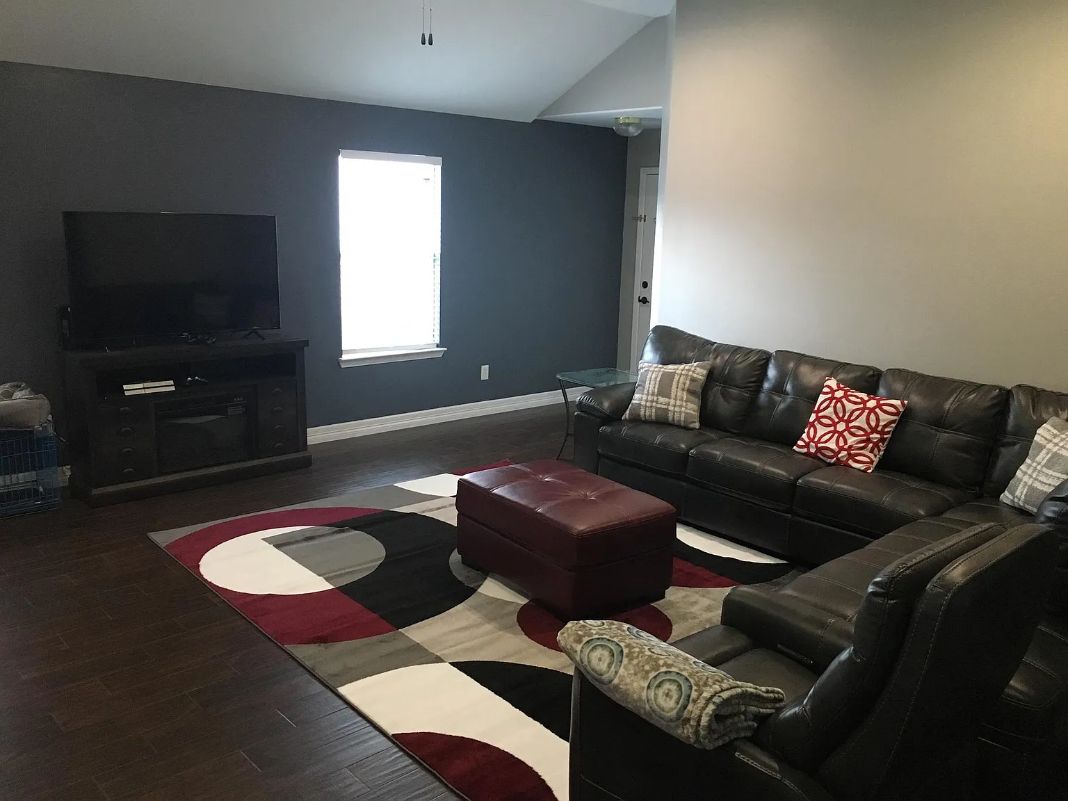 3 bed, 1475 sqft, $1,850 — Photo 2