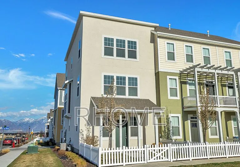 7852 S 5440 W — Photo 7