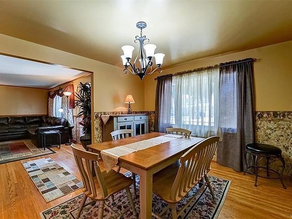 4th image of 27 Southgate Dr
