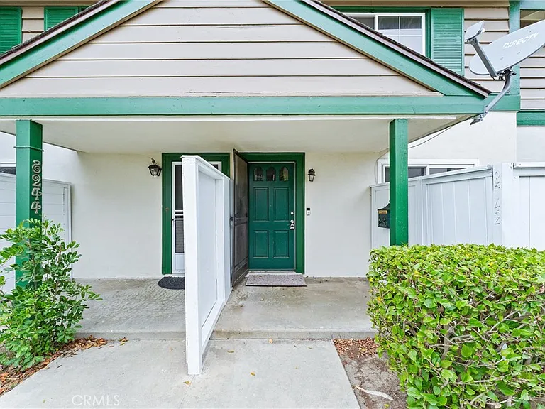 8242 Henderson Grn — Photo 3