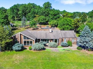 2 Partridge Run, Union Twp., NJ 08827