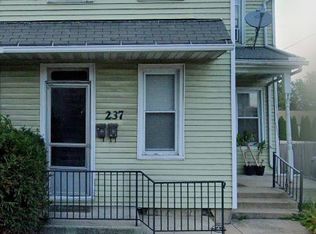 237 W Main St APT 2, New Holland, PA 17557
