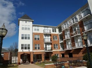 224 14th St NW APT 103, Charlottesville, VA 22903