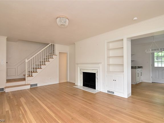 5th image of 18977 Chagrin Blvd