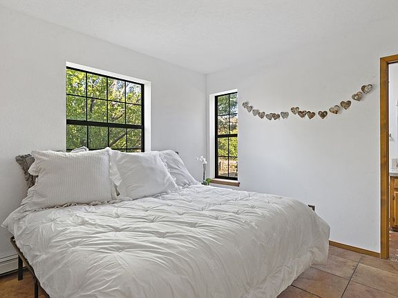 5th image of 2044 Placita De Quedo