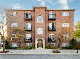 426 N Ada St APT 1N, Chicago, IL 60642
