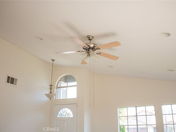 5th image of 2147 W Fairview Dr