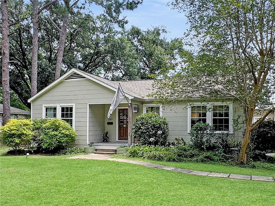 1st image of 369 Finchley Ave