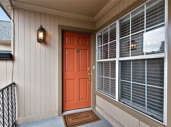 2nd image of 2521 Metairie Lawn Dr Unit 12-2