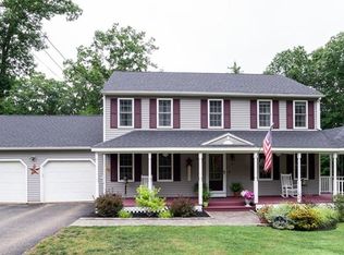 7 Lauren Ln, Sturbridge, MA 01518