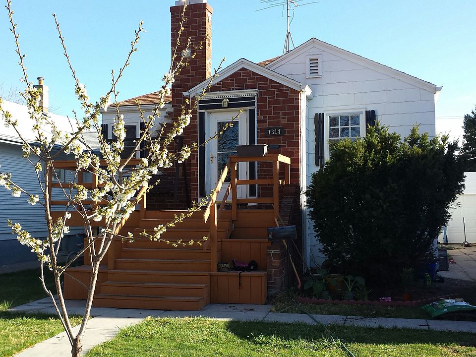 1st image of 1314 W 3rd St
