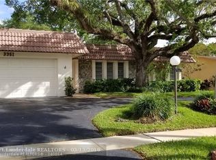 3815 W Park Rd, Hollywood, FL 33021