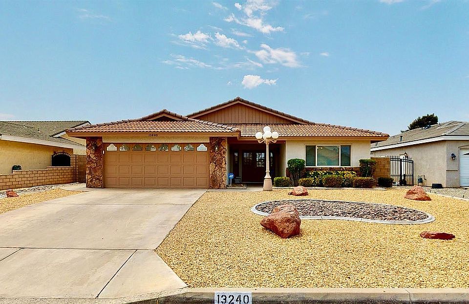 1st image of 13240 Riverview Dr