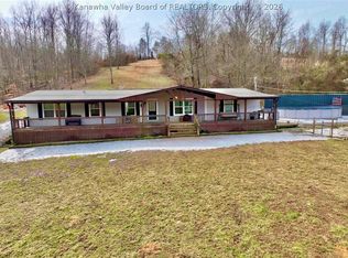 6021 Wood School Rd, Gallipolis Ferry, WV 25515