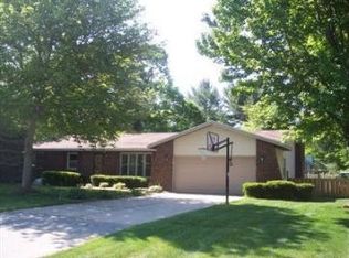 17042 Lakeview Ave, Holland, MI 49424