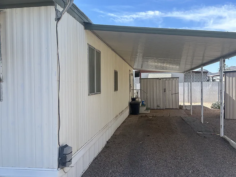 1030 N Delaware Dr #30 — Photo 2
