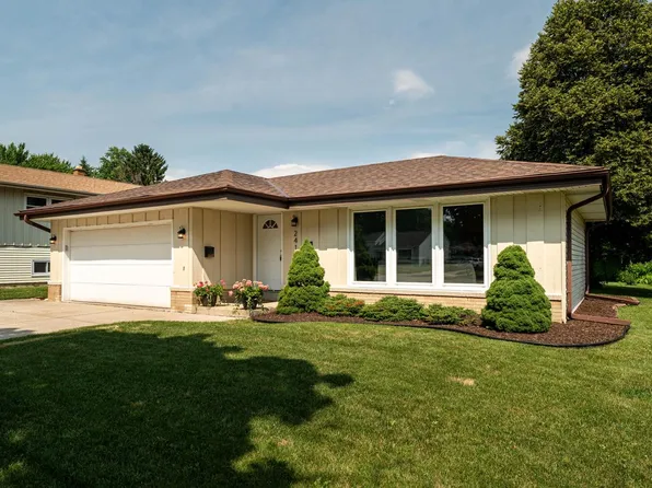 241 South Moreland BOULEVARD, Waukesha, WI 53188