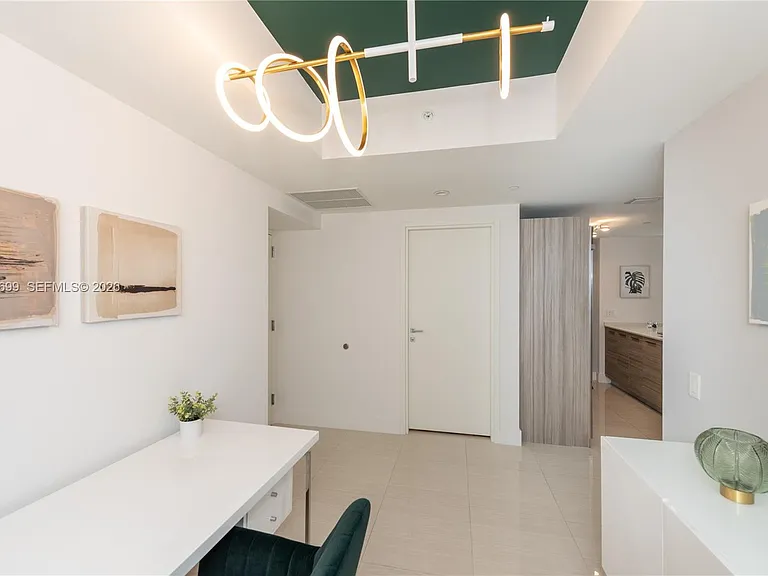 1300 Brickell Bay Dr #2900 — Photo 11