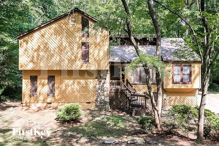 1st image of 2870 Creek Park Dr