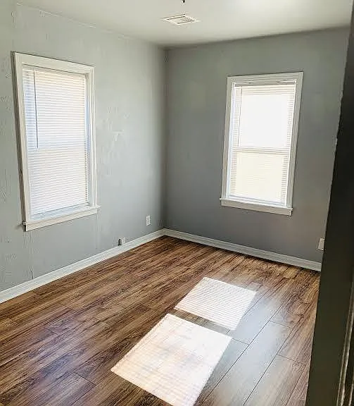 3800 N Donald Ave — Photo 8