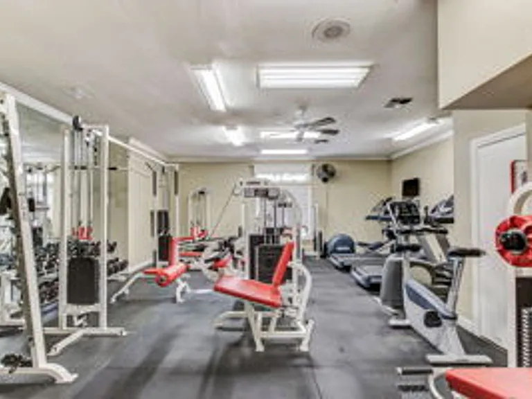 19 Arbor Club Dr #211 — Photo 34
