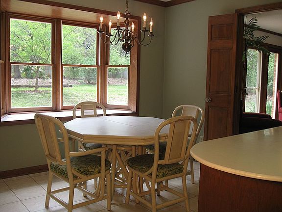 Large Breakfast Area