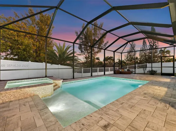 2213 SW 7th Pl, Cape Coral, FL 33991