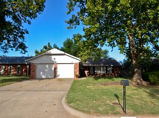 308 Magnolia Blossom Ln, Yukon, OK 73099