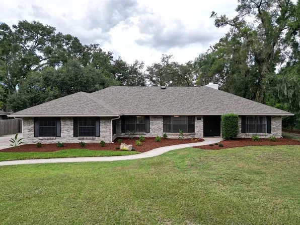 101 Wild Oak Dr, Brandon, FL 33511