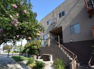 21306 Parthenia St #102, Canoga Park, CA 91304