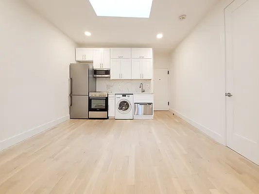 Rented by Citified Realty Group LLC | media 6