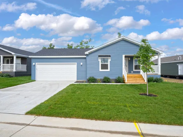 180 Riviera Dr, Lapeer, MI 48446